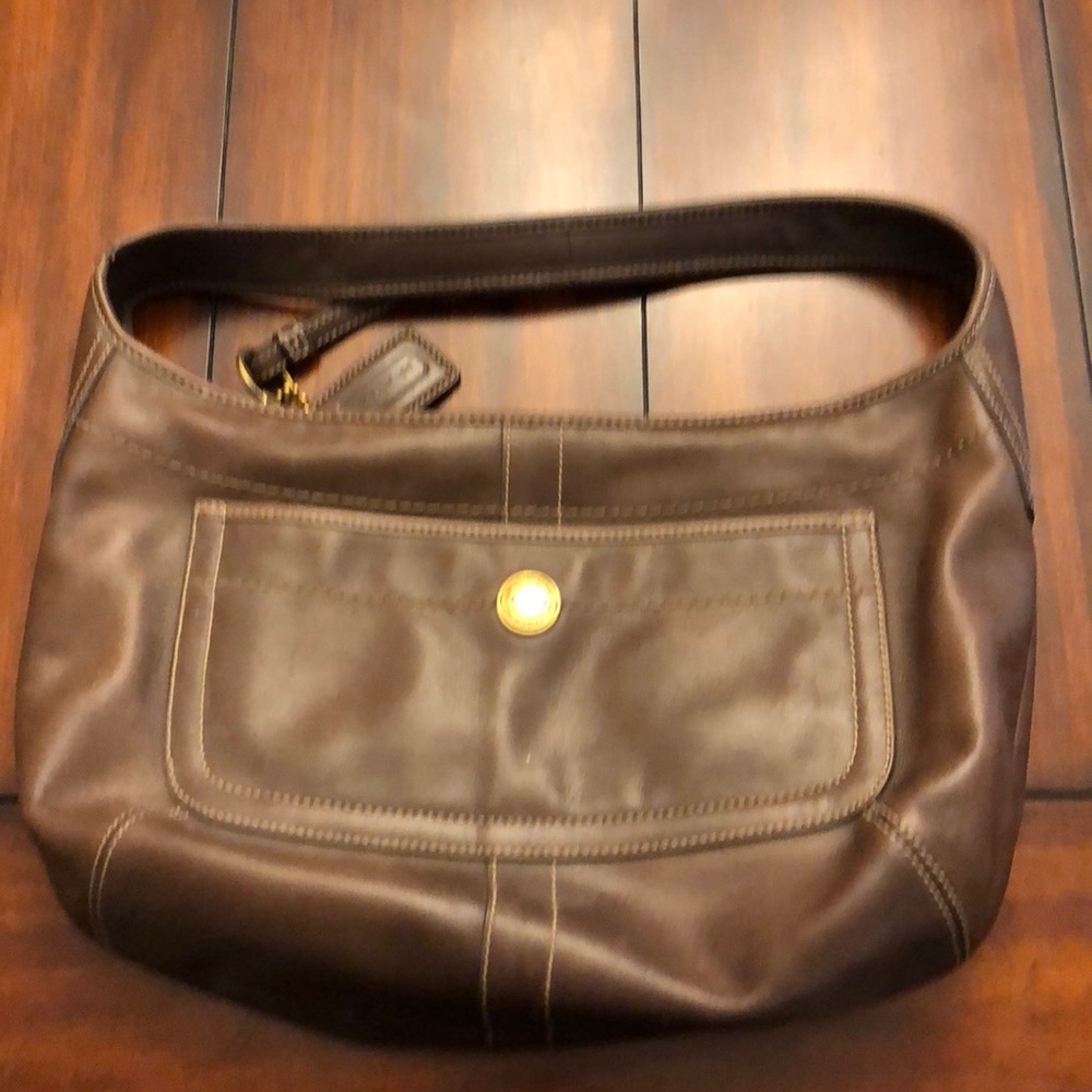 Preowned Coach Shoulder bag.